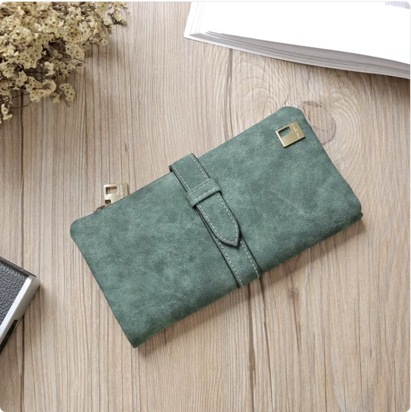Handbags, Wallets & Cases