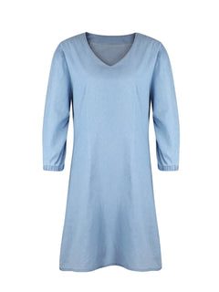 Light blue dress with a V-neck and 3/4 sleeves on a white background